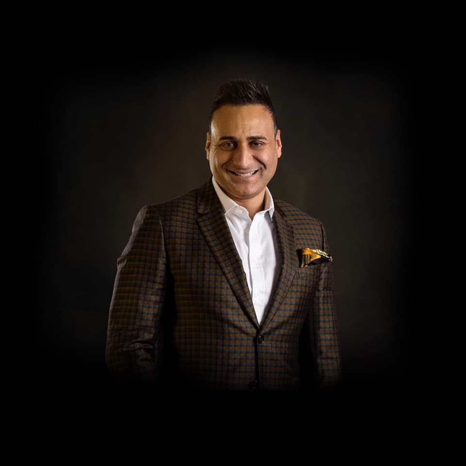 Portrait photo of Chris Krotiris